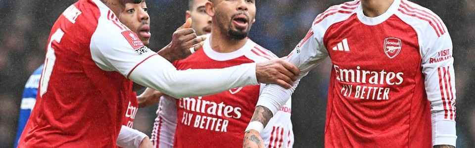 九游体育APP-9场不败！阿森纳4-1逆转英冠队进足总杯32强 马丁内利戴帽+中柱