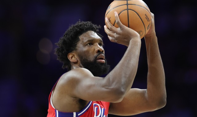 九游体育平台-明天76人迎战尼克斯 恩比德&amp;乔治大概率出战比赛