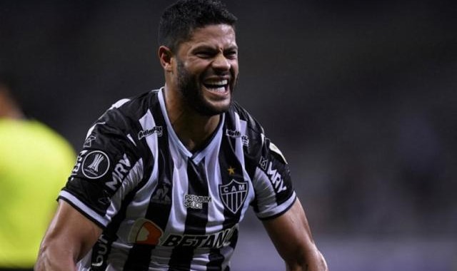 九游体育APP-巴甲3豪门卖贵还是卖贱了？巴甲冠军：低于40亿免谈